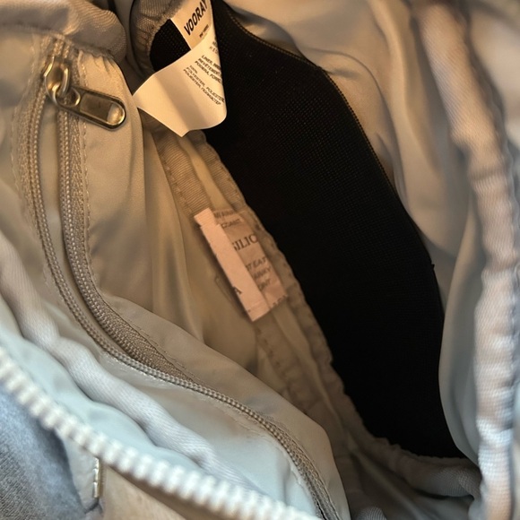 VOORAY Crossbody Bag - Picture 5 of 5